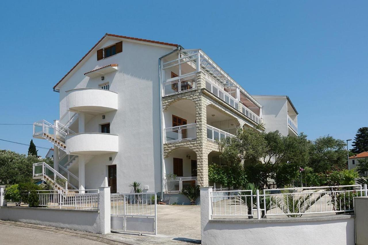 Apartments Adelheid, Biograd Biograd Na Moru Buitenkant foto