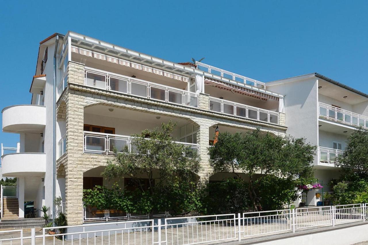 Apartments Adelheid, Biograd Biograd Na Moru Buitenkant foto