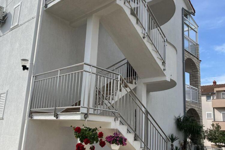 Apartments Adelheid, Biograd Biograd Na Moru Buitenkant foto